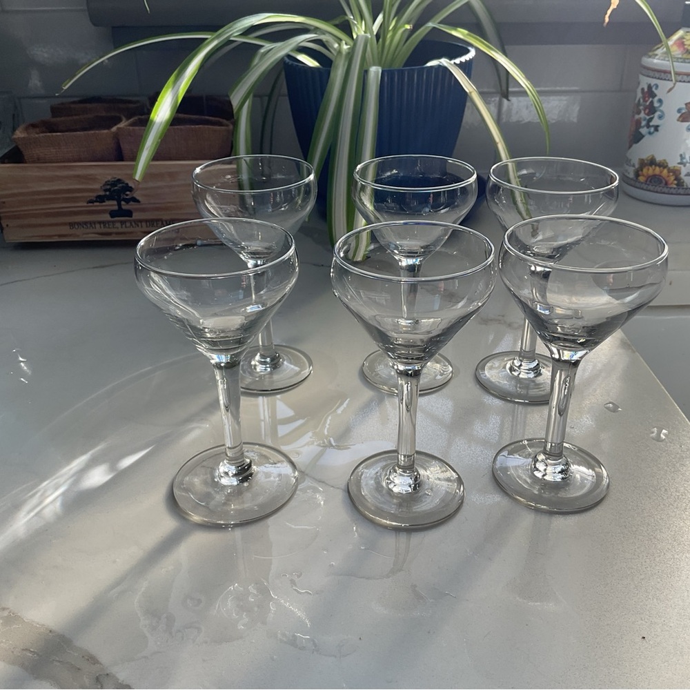 Vintage small Elegant Clear Glass Stemware Set
